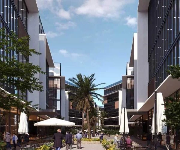 أسعار الوحدات وأنظمة الدفع في مول ايست شاير القمزي والشركة المالكة والأعمال السابقة